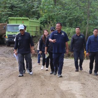 Foto: Kunjungan ke segmen I pembangunan jalan Tering-Ujoh Bilang.. Sumber: Istimewa.