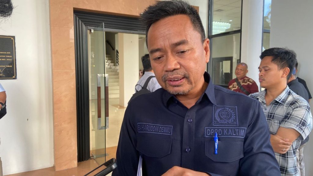 Foto: Anggota Komisi I DPRD Kaltim, Baharuddin Demmu. Sumber: Rfh.
