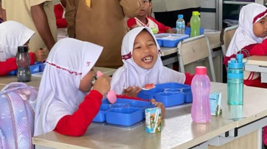 Foto: MBG di salah satu sekolah dasar Samarinda. Sumber: Istimewa.