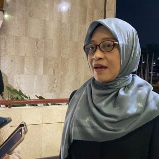 Foto: Sekretaris Daerah Provinsi Kalimantan Timur, Sri Wahyuni. Sumber: Rfh.