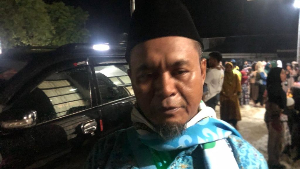 Gambar saat ini: Foto: Kamirin, marbot di Masjid Nurul Huda, Desa Suliliran Baru, Kecamatan Pasir Belengkong, Kabupaten Paser. Sumber: Istimewa.