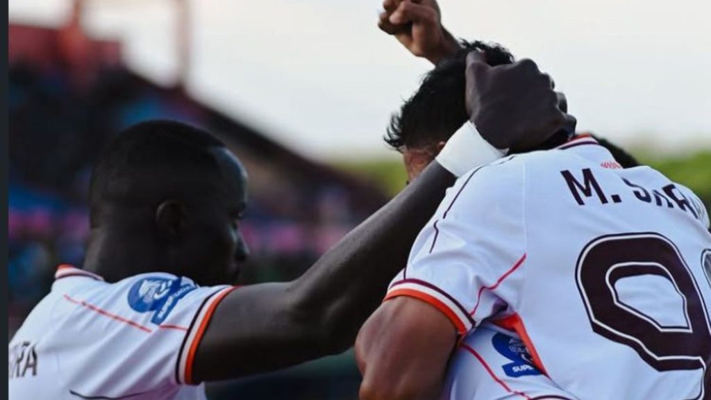 Gambar saat ini: Foto: Pemain Borneo FC melakukan selebrasi gol. Sumber: Istimewa.