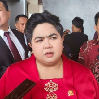 Foto: Wakil Ketua DPRD Kaltim, Ananda Emira Moeis, saat diwawancarai awak media. Sumber: Istimewa.