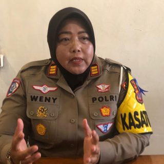 Foto: Kasatlantas Polres Paser, AKP Weny Wahyuningsih. Sumber: Istimewa.