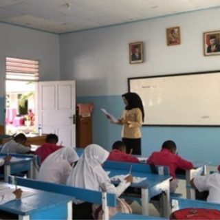 Foto: Ilustrasi proses belajar mengajar yang berlangsung di sekolah. Sumber: Istimewa.
