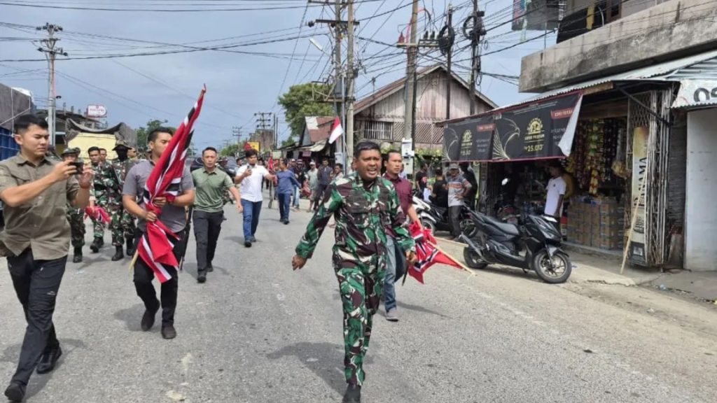 Gambar saat ini: Foto: TNI Klarifikasi Insiden Aksi Massa di Lhokseumawe, Bantah Narasi Menyesatkan di Media Sosial. Sumber: Istimewa.