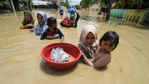 Foto: Para korban bencana banjir di Sumatra. Sumber: Istimewa.