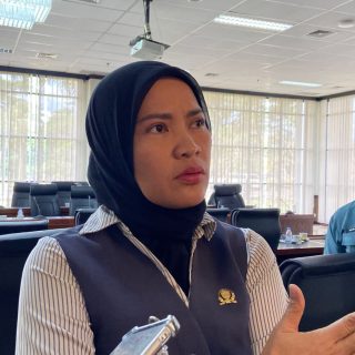Foto: Wakil Ketua DPRD Kaltim, Yenni Eviliana. Sumber: Rfh.