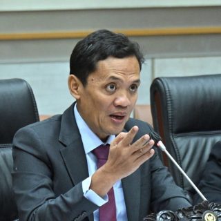 Foto: Ketua Komisi III DPR RI Habiburokhman. Sumber: Gerindra.