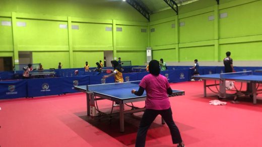 Foto: Atlet tenis meja asal Paser sedang bertanding. Sumber: Istimewa.