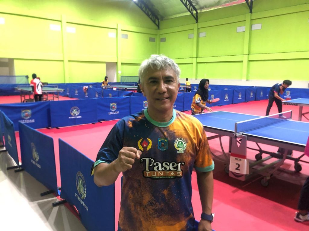 Foto: Kepala Pelatih Tenis Meja Paser, Deddy Da Costa. Sumber: Istimewa.