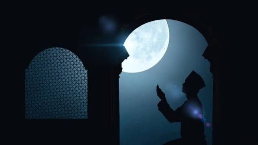 Foto: Ilustrasi ibadah dengan khusyuk di bulan Ramadan. Sumber: Istimewa.
