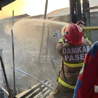 Foto: Kebakaran di RT 003, Desa Muara Adang, Kecamatan Long Ikis, Kabupaten Paser. Sumber: Istimewa.
