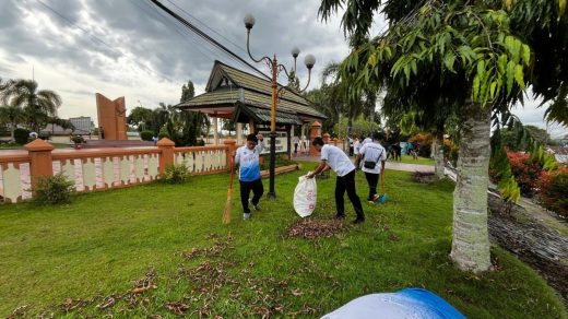 Foto: Sambut Ramadan 1447 H, Rutan Tanah Grogot Gelar Kerja Bakti di TMP. Sumber: Istimewa.