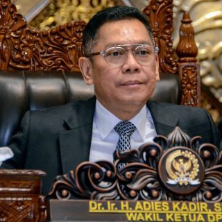 Foto: Adies Kadir. Sumber: Istimewa.