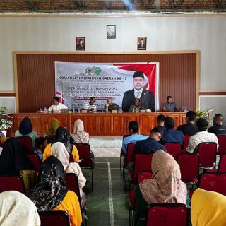 Foto: Anggota DPRD Kaltim, Akhmed Reza Fachlevi saat melakukan sosper tentang Perda Ketahanan Keluarga. Sumber: Istimewa.