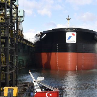 Foto: Kapal Pertamina Indonesia di Selat Hormuz. Sumber: Istimewa.