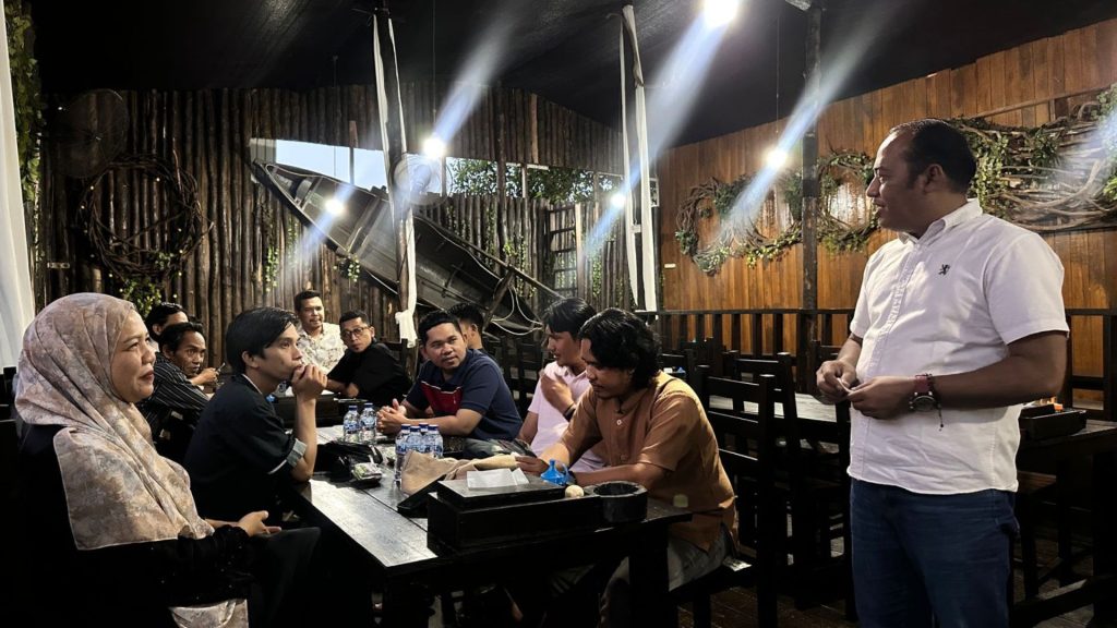 Gambar saat ini: Foto: Perusahaan Perkebunan di Paser Perkuat Silaturahmi dengan Media Lewat Buka Puasa Bersama. Sumber: Istimewa.