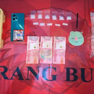 Foto: Sembunyikan 11 Paket Sabu di Lantai Kamar, Pria di Paser Diciduk Polisi. Sumber: Istimewa.
