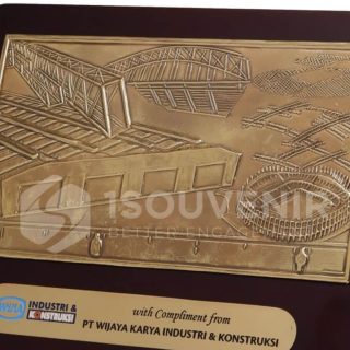 Foto: Salah satu produk dari 1Souvenir Membuat Plakat Kayu dan Miniatur. Sumber: Istimewa.
